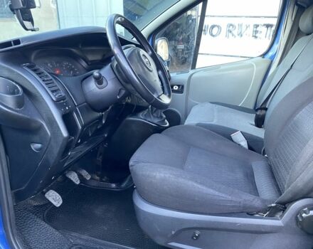 Синий Опель Виваро, объемом двигателя 1.9 л и пробегом 478 тыс. км за 6800 $, фото 4 на Automoto.ua