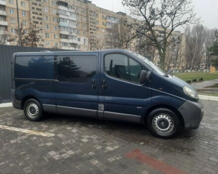 Синій Опель Віваро, об'ємом двигуна 1.9 л та пробігом 393 тис. км за 4600 $, фото 4 на Automoto.ua
