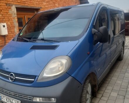 Синий Опель Виваро, объемом двигателя 1.9 л и пробегом 375 тыс. км за 6099 $, фото 2 на Automoto.ua
