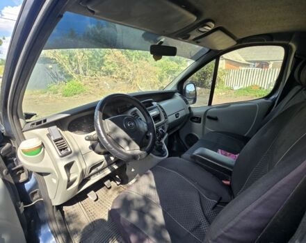 Синий Опель Виваро, объемом двигателя 1.9 л и пробегом 220 тыс. км за 4700 $, фото 5 на Automoto.ua