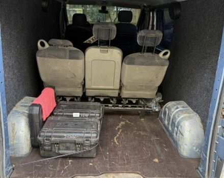 Синий Опель Виваро, объемом двигателя 2.5 л и пробегом 515 тыс. км за 3800 $, фото 5 на Automoto.ua