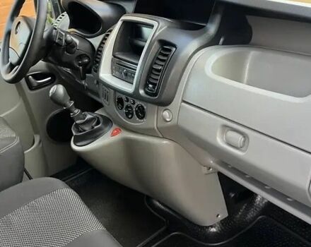 Синий Опель Виваро, объемом двигателя 2 л и пробегом 260 тыс. км за 13500 $, фото 1 на Automoto.ua