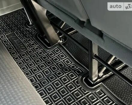 Синий Опель Виваро, объемом двигателя 2 л и пробегом 260 тыс. км за 13500 $, фото 9 на Automoto.ua