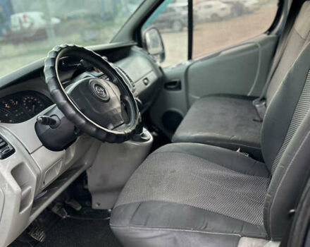 Синій Опель Віваро, об'ємом двигуна 1.9 л та пробігом 320 тис. км за 4000 $, фото 10 на Automoto.ua