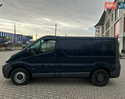 Синій Опель Віваро, об'ємом двигуна 1.9 л та пробігом 320 тис. км за 4000 $, фото 2 на Automoto.ua