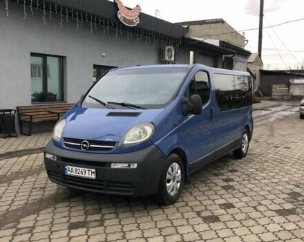 Синій Опель Віваро, об'ємом двигуна 1.9 л та пробігом 320 тис. км за 7800 $, фото 3 на Automoto.ua