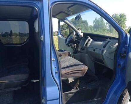 Синій Опель Віваро, об'ємом двигуна 1.9 л та пробігом 265 тис. км за 6000 $, фото 1 на Automoto.ua