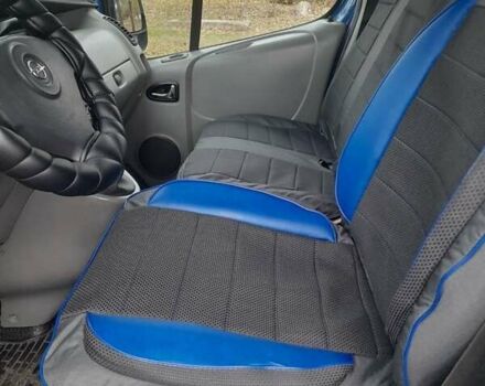 Синій Опель Віваро, об'ємом двигуна 1.9 л та пробігом 145 тис. км за 7600 $, фото 2 на Automoto.ua