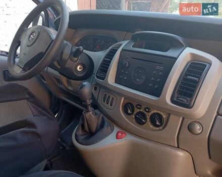 Синій Опель Віваро, об'ємом двигуна 1.9 л та пробігом 335 тис. км за 6500 $, фото 5 на Automoto.ua