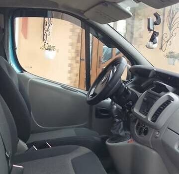 Синій Опель Віваро, об'ємом двигуна 1.87 л та пробігом 280 тис. км за 7200 $, фото 7 на Automoto.ua