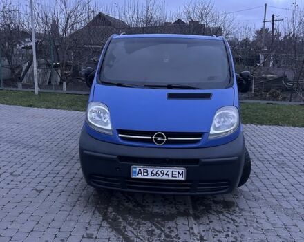 Синий Опель Виваро, объемом двигателя 2.5 л и пробегом 350 тыс. км за 5000 $, фото 1 на Automoto.ua