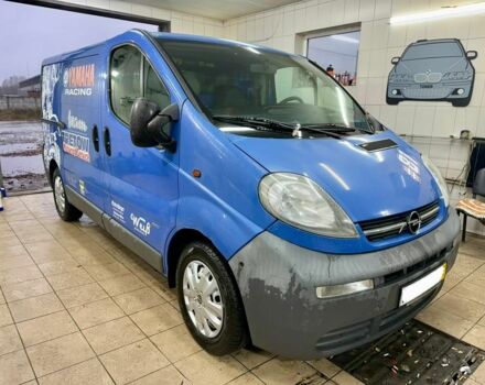 Синий Опель Виваро, объемом двигателя 2 л и пробегом 320 тыс. км за 4700 $, фото 4 на Automoto.ua