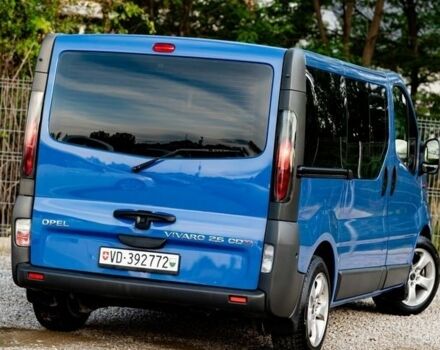 Синий Опель Виваро, объемом двигателя 2.5 л и пробегом 140 тыс. км за 6700 $, фото 4 на Automoto.ua