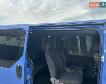 Синій Опель Віваро, об'ємом двигуна 1.9 л та пробігом 220 тис. км за 7800 $, фото 4 на Automoto.ua