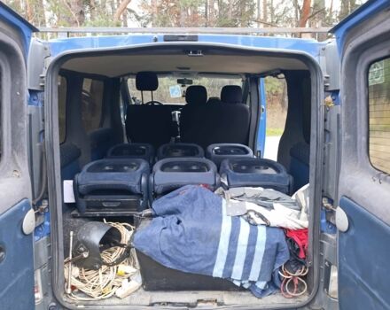 Синий Опель Виваро, объемом двигателя 1.9 л и пробегом 236 тыс. км за 8000 $, фото 5 на Automoto.ua