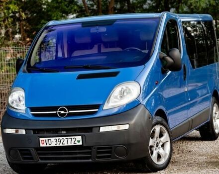 Синий Опель Виваро, объемом двигателя 2.5 л и пробегом 140 тыс. км за 6300 $, фото 3 на Automoto.ua
