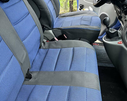 Синій Опель Віваро, об'ємом двигуна 2 л та пробігом 495 тис. км за 8700 $, фото 10 на Automoto.ua