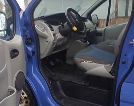 Синий Опель Виваро, объемом двигателя 1.9 л и пробегом 260 тыс. км за 8500 $, фото 7 на Automoto.ua