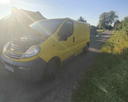 Синий Опель Виваро, объемом двигателя 1.9 л и пробегом 260 тыс. км за 3818 $, фото 1 на Automoto.ua