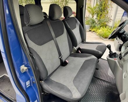 Синій Опель Віваро, об'ємом двигуна 2 л та пробігом 185 тис. км за 10500 $, фото 17 на Automoto.ua