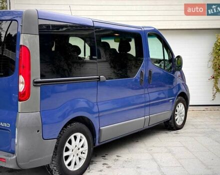 Синій Опель Віваро, об'ємом двигуна 2 л та пробігом 185 тис. км за 10500 $, фото 7 на Automoto.ua
