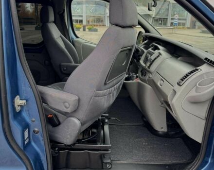 Синій Опель Віваро, об'ємом двигуна 2.5 л та пробігом 295 тис. км за 7000 $, фото 12 на Automoto.ua