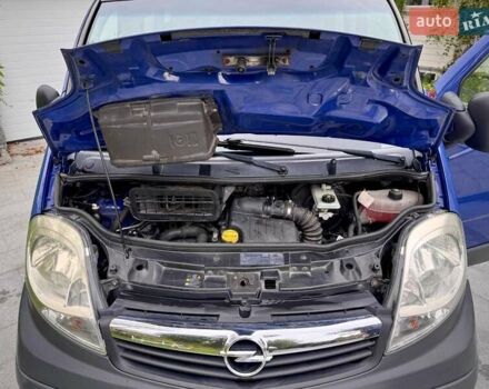 Синій Опель Віваро, об'ємом двигуна 2 л та пробігом 185 тис. км за 10500 $, фото 21 на Automoto.ua