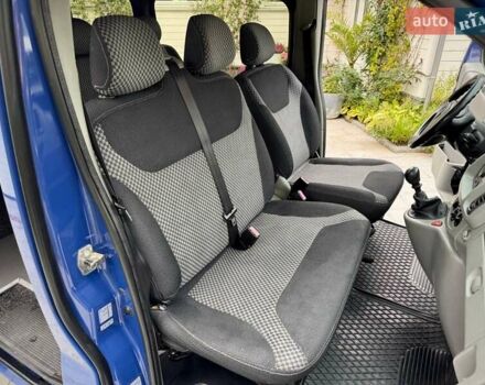 Синій Опель Віваро, об'ємом двигуна 2 л та пробігом 185 тис. км за 10500 $, фото 16 на Automoto.ua