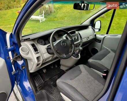 Синій Опель Віваро, об'ємом двигуна 2 л та пробігом 185 тис. км за 10500 $, фото 10 на Automoto.ua