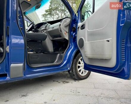 Синій Опель Віваро, об'ємом двигуна 2 л та пробігом 185 тис. км за 10500 $, фото 12 на Automoto.ua