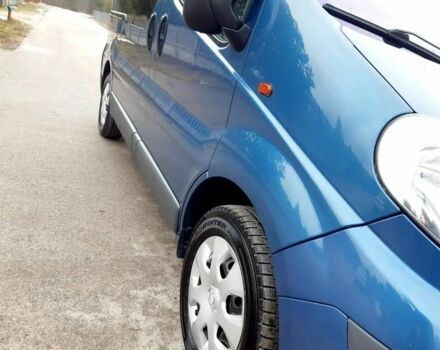 Синий Опель Виваро, объемом двигателя 2.5 л и пробегом 210 тыс. км за 7700 $, фото 2 на Automoto.ua