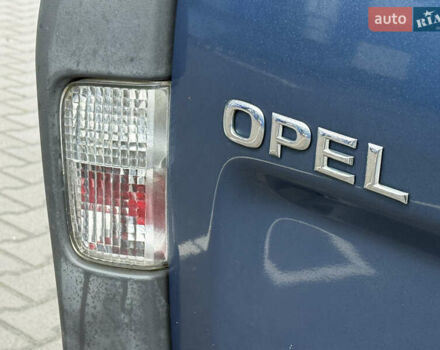Синій Опель Віваро, об'ємом двигуна 2 л та пробігом 250 тис. км за 11350 $, фото 21 на Automoto.ua
