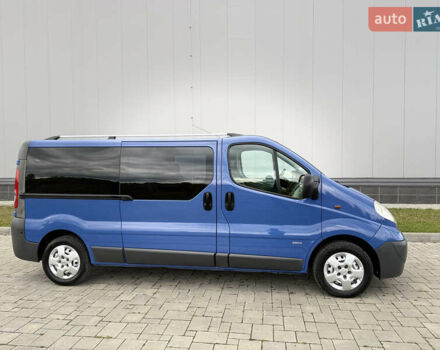 Синий Опель Виваро, объемом двигателя 2 л и пробегом 305 тыс. км за 10999 $, фото 4 на Automoto.ua