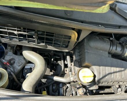 Синій Опель Віваро, об'ємом двигуна 2.5 л та пробігом 206 тис. км за 4200 $, фото 2 на Automoto.ua