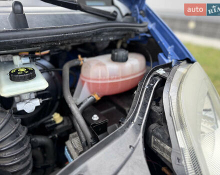 Синий Опель Виваро, объемом двигателя 2 л и пробегом 305 тыс. км за 10999 $, фото 37 на Automoto.ua