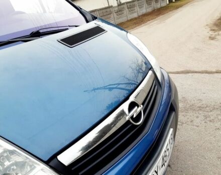 Синий Опель Виваро, объемом двигателя 2.5 л и пробегом 210 тыс. км за 7700 $, фото 3 на Automoto.ua