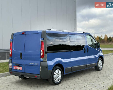 Синий Опель Виваро, объемом двигателя 2 л и пробегом 305 тыс. км за 10999 $, фото 5 на Automoto.ua