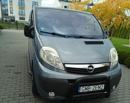 Синій Опель Віваро, об'ємом двигуна 2 л та пробігом 215 тис. км за 11050 $, фото 4 на Automoto.ua