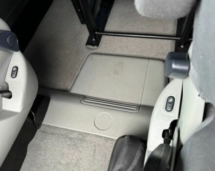 Синій Опель Віваро, об'ємом двигуна 2 л та пробігом 196 тис. км за 7800 $, фото 14 на Automoto.ua