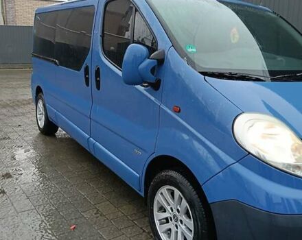 Синій Опель Віваро, об'ємом двигуна 2 л та пробігом 211 тис. км за 13500 $, фото 2 на Automoto.ua