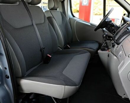 Синий Опель Виваро, объемом двигателя 2 л и пробегом 175 тыс. км за 7800 $, фото 13 на Automoto.ua