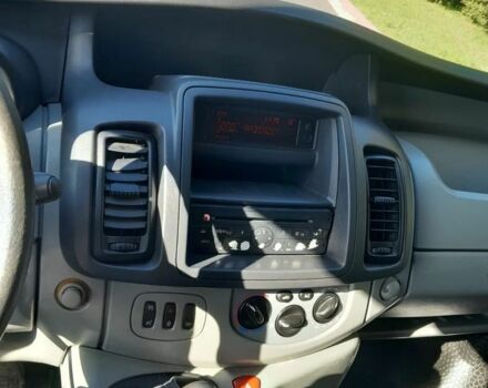 Синий Опель Виваро, объемом двигателя 1.6 л и пробегом 220 тыс. км за 8600 $, фото 13 на Automoto.ua