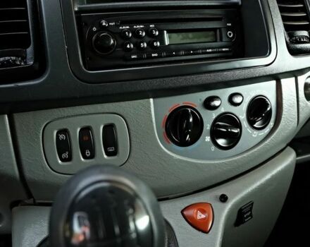 Синий Опель Виваро, объемом двигателя 2 л и пробегом 175 тыс. км за 7800 $, фото 15 на Automoto.ua