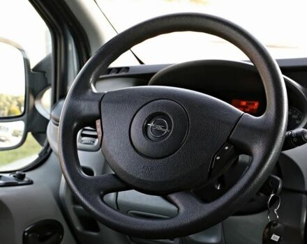 Синий Опель Виваро, объемом двигателя 2 л и пробегом 175 тыс. км за 7800 $, фото 4 на Automoto.ua