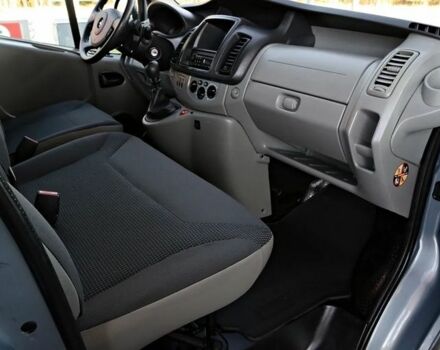 Синий Опель Виваро, объемом двигателя 2 л и пробегом 175 тыс. км за 7800 $, фото 14 на Automoto.ua