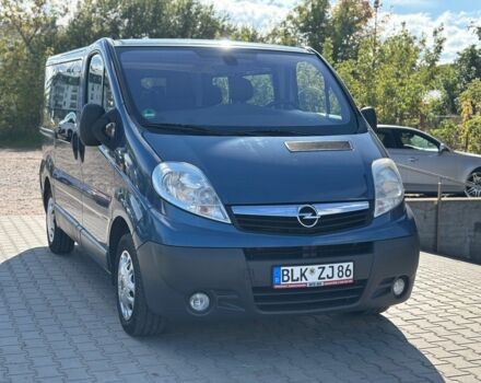 Синий Опель Виваро, объемом двигателя 2 л и пробегом 223 тыс. км за 8900 $, фото 3 на Automoto.ua