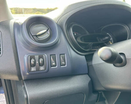 Синий Опель Виваро, объемом двигателя 1.6 л и пробегом 143 тыс. км за 16499 $, фото 35 на Automoto.ua