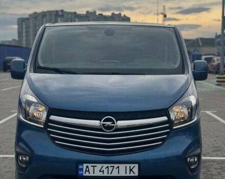 Синий Опель Виваро, объемом двигателя 1.6 л и пробегом 280 тыс. км за 17300 $, фото 2 на Automoto.ua