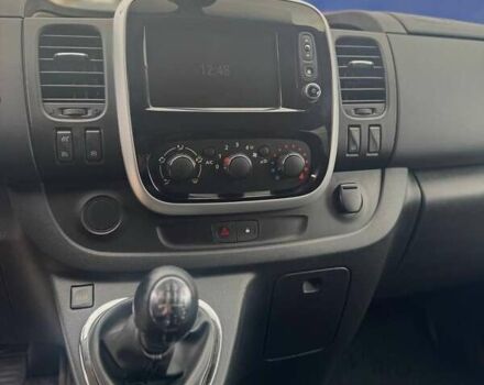 Синий Опель Виваро, объемом двигателя 1.6 л и пробегом 280 тыс. км за 17300 $, фото 18 на Automoto.ua