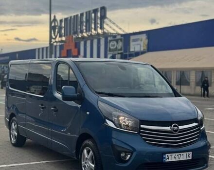 Синий Опель Виваро, объемом двигателя 1.6 л и пробегом 280 тыс. км за 17300 $, фото 1 на Automoto.ua